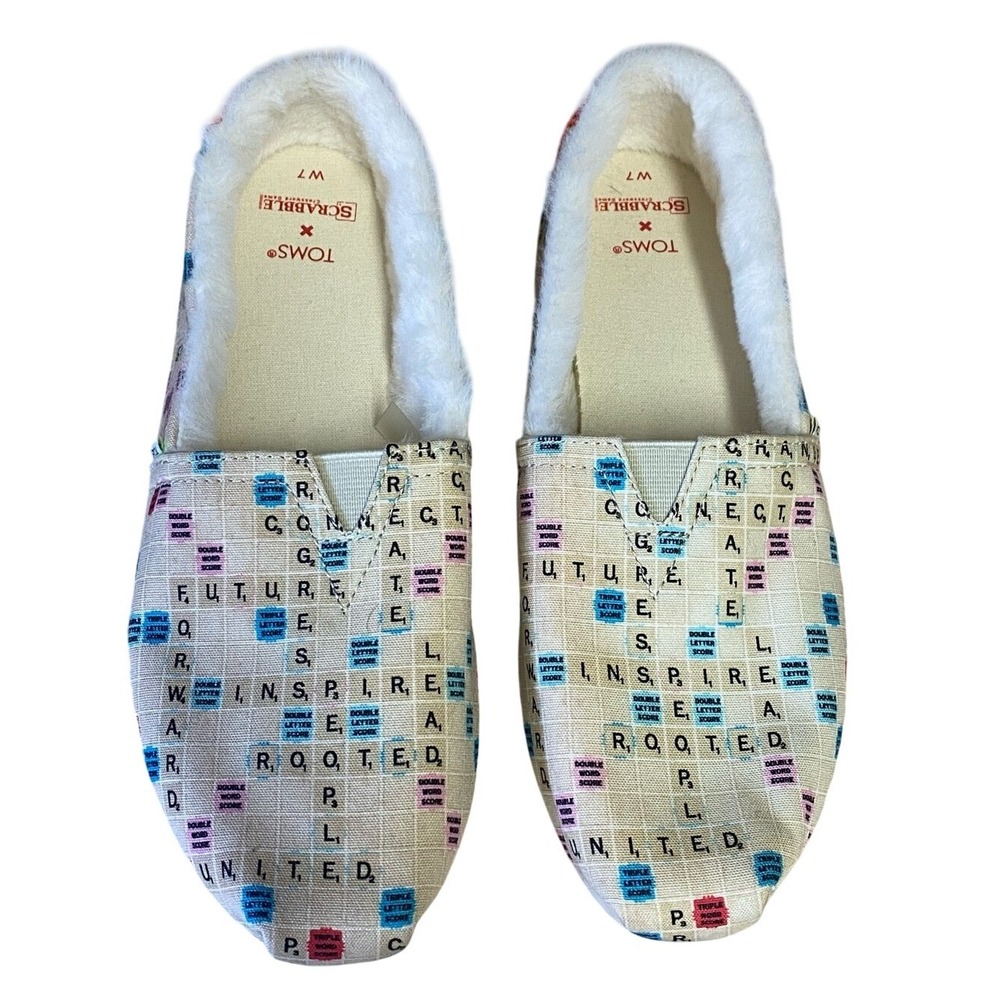 TOMS Cozy Scrabble Print Faux Fur Lined‎ Slip On Shoes Cream Multi Womens Size 7